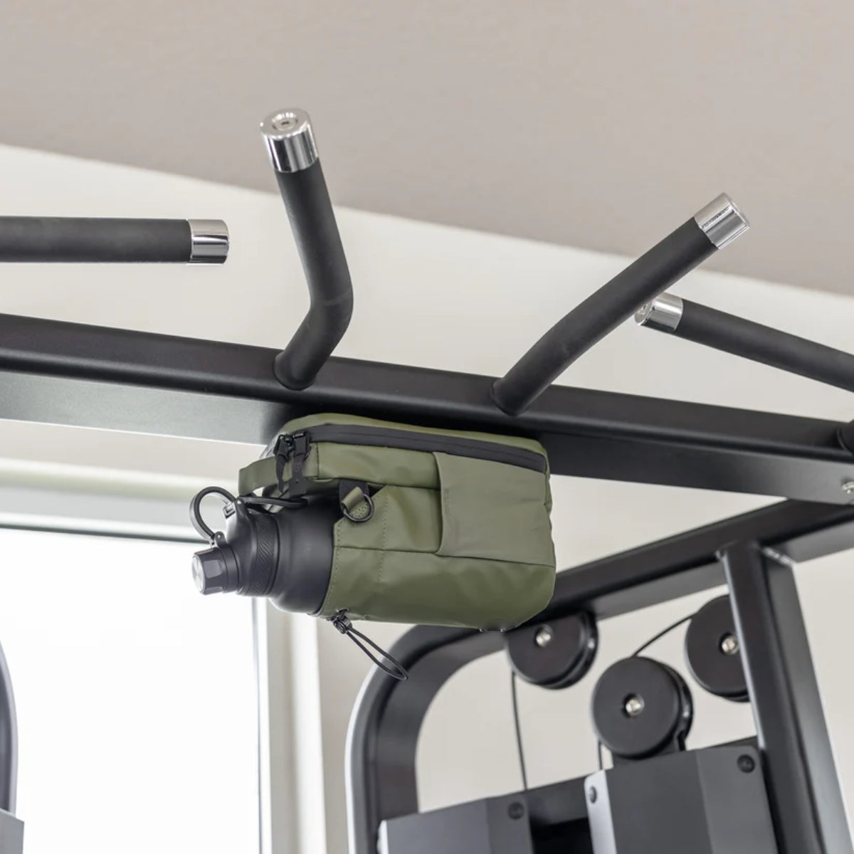 Magnetic Bottle Bag with Organizer